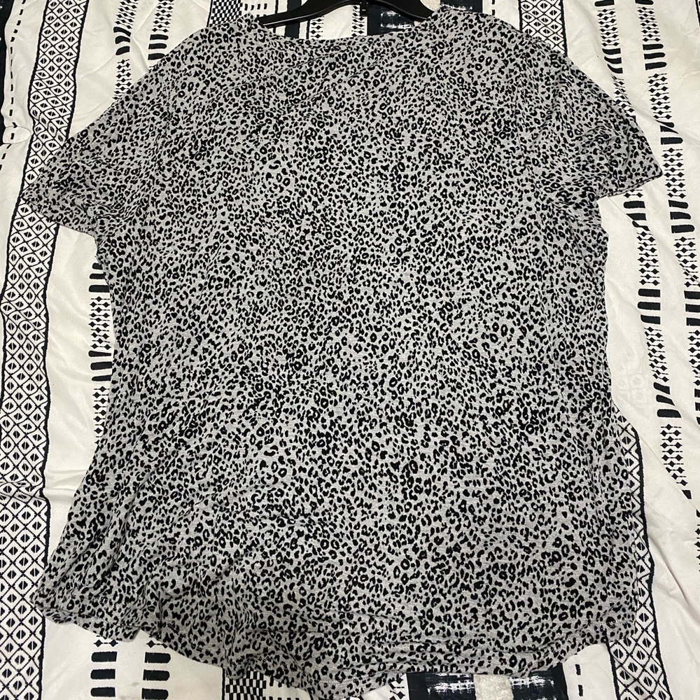 comfy old navy shirt